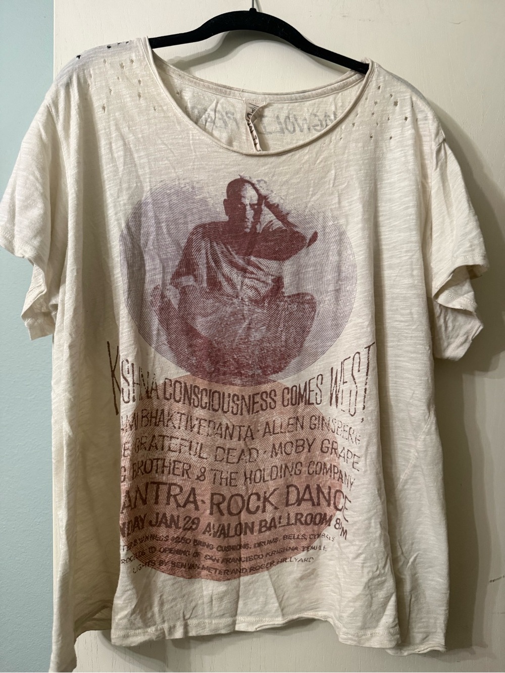 Magnolia Pearl Cream Tee with Brown Graphic